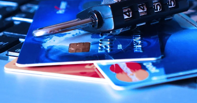 MCD DI, MCD D, DLDI : que signifient ces abréviations bancaires ?