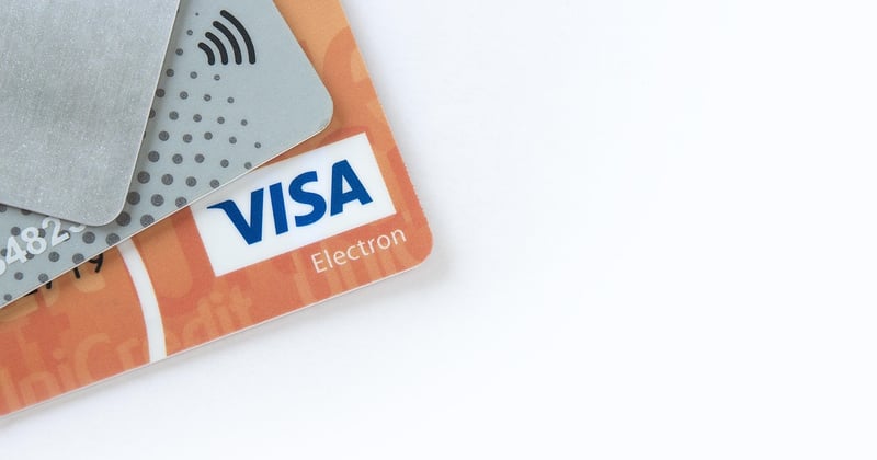 Obtenir une fourniture carte débit MCD DI : le guide complet et rapide