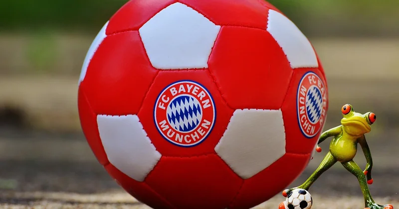 Lettre de motivation pour rejoindre un club de foot : les codes changent selon le niveau
