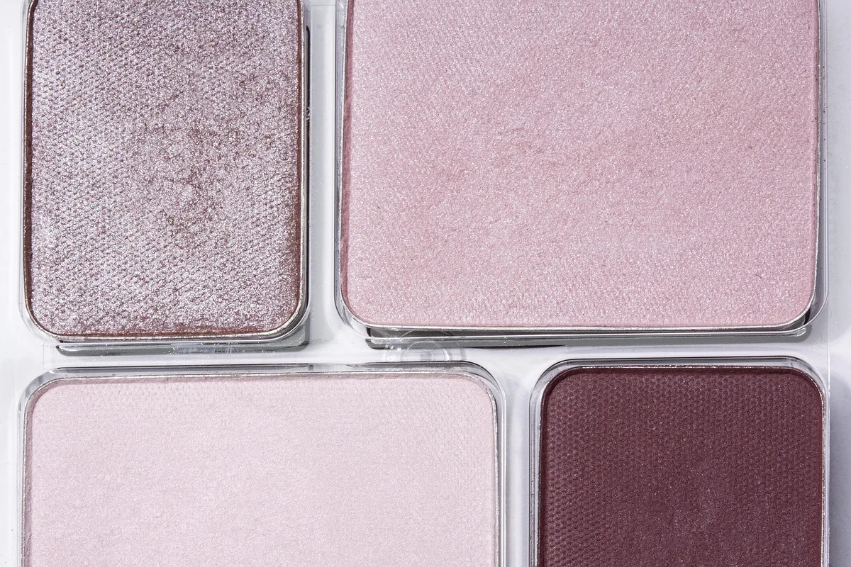 Tendances maquillage 2026 : ce qui change vraiment